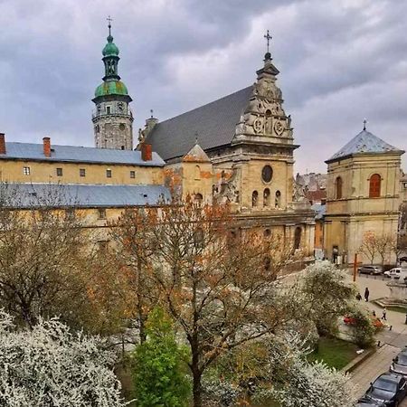 The Heart Of Lviv Apartment Екстериор снимка