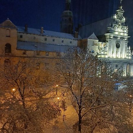 The Heart Of Lviv Apartment Екстериор снимка