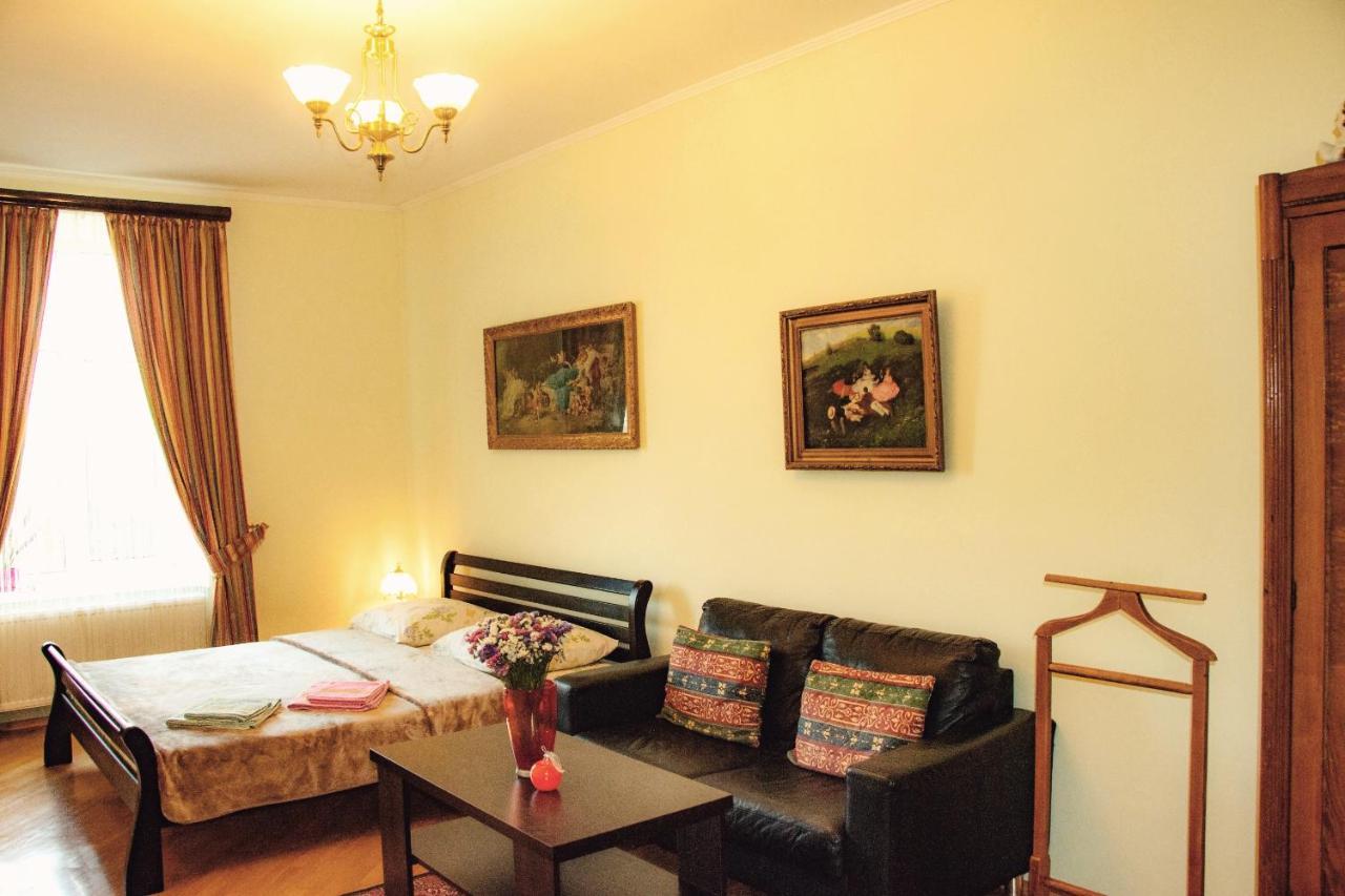 The Heart Of Lviv Apartment Екстериор снимка