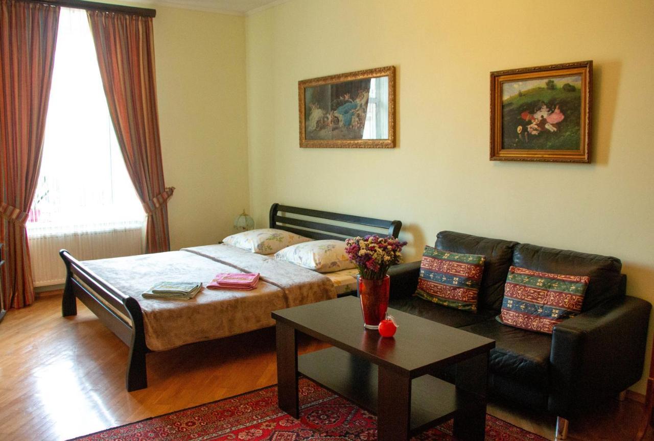 The Heart Of Lviv Apartment Екстериор снимка