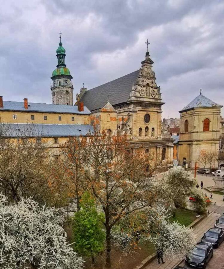 The Heart Of Lviv Apartment Екстериор снимка