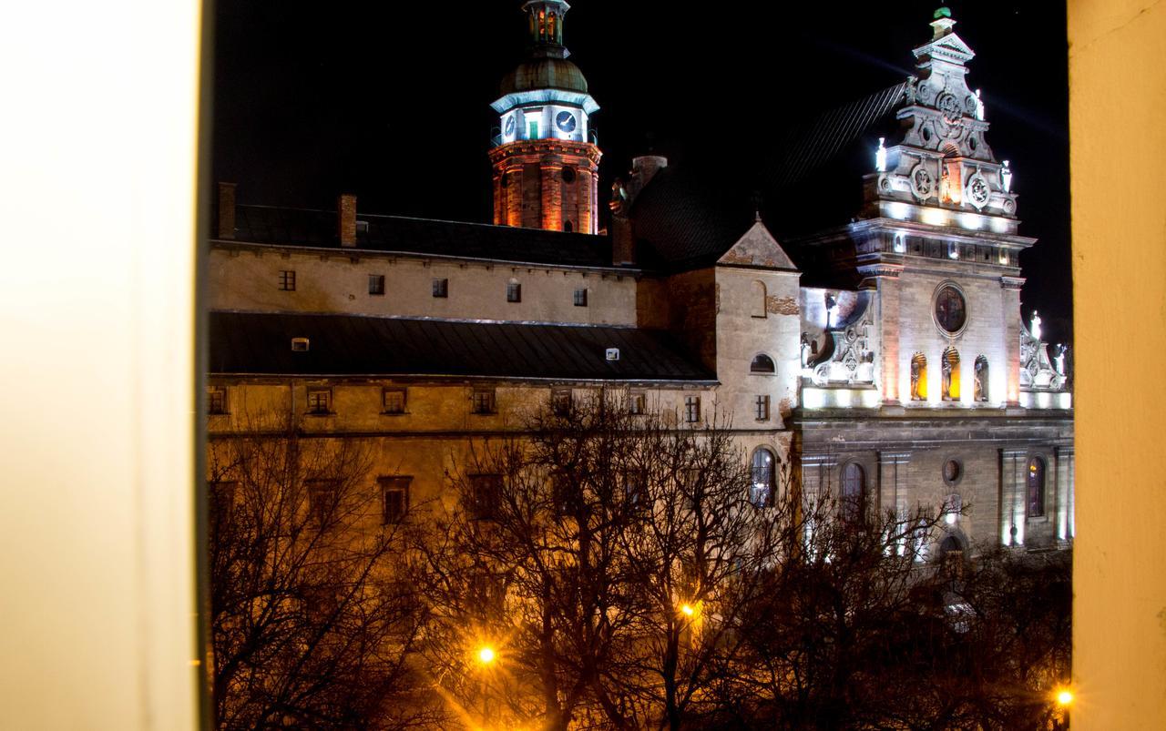 The Heart Of Lviv Apartment Екстериор снимка
